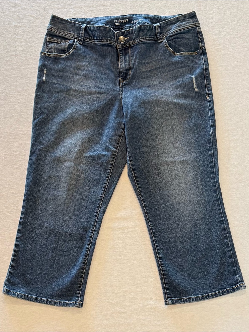 Lane Bryant Size 18 Capri Light Blue Denim High Rise Distressed Genius Fit
